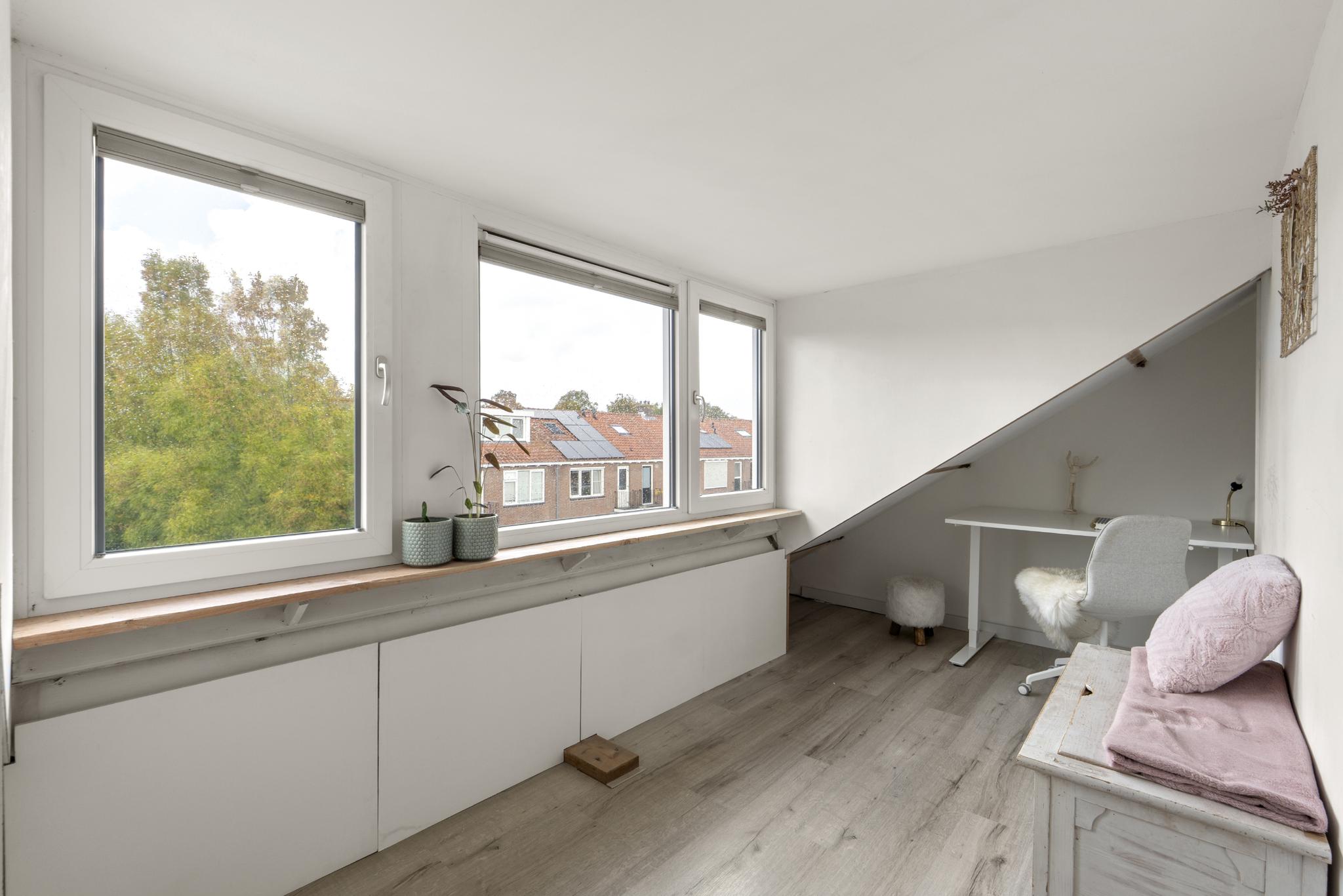 Tussenwoning te koop: Anna van burenstraat 47, Alkmaar