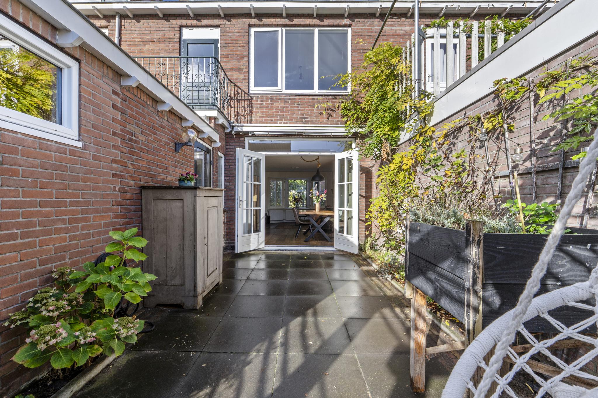 Tussenwoning te koop: Anna van burenstraat 47, Alkmaar