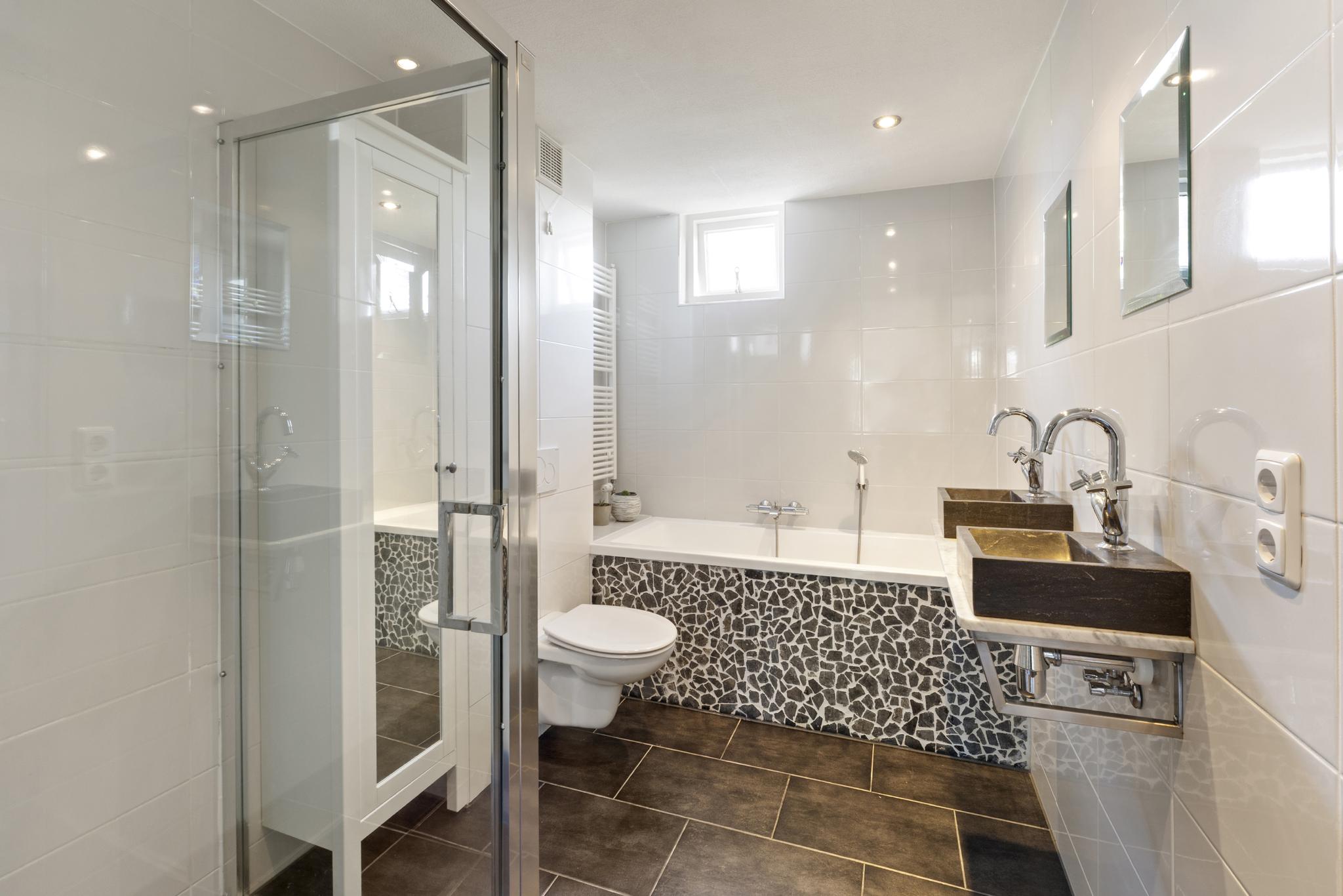 Tussenwoning te koop: Grevelingen 122, Alkmaar
